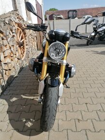 BMW R nineT - 12