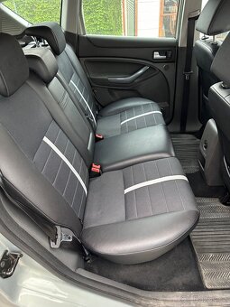 Ford Kuga 2.5T 4x4 - 12