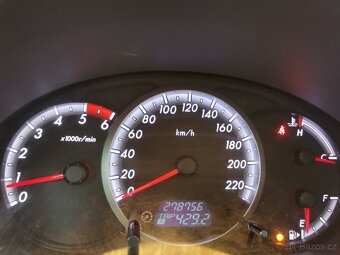 Mazda 5 2.0Di 105kw AC 7 míst - 12