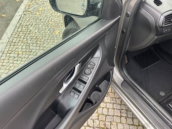 Hyundai i30,  Kombi 1,4 T-GDI - Go (103 Kw) - 12