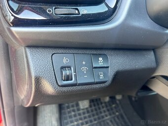 KIA Rio 1.2 benzín 2017 47609km - 12