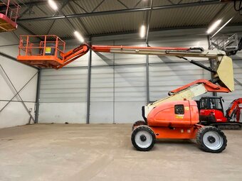 PRACOVNÍ TERÉNNÍ KLOUBOVÁ PLOŠINA JLG 600 AJ - 12