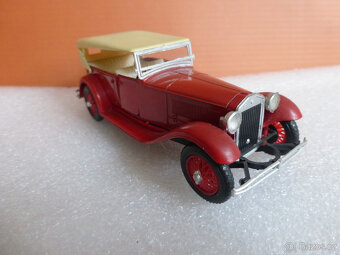modely aut 1:43 10. - 12