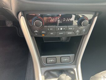 SUZUKI SX4 S-Cross 1,6i 88KW 1 MAJITEL KŮŽE PANORAMA VYHŘ.SE - 12