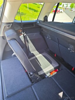 Spolehlivý Citroën C4 Picasso 2.0 HDI – Kompletní výbava - 12