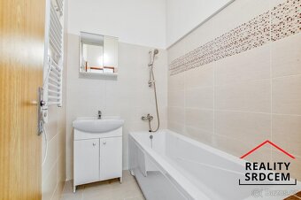 Pronájem zrekonstruovaného bytu 3+kk s pracovnou, 82 m2, ul. - 12