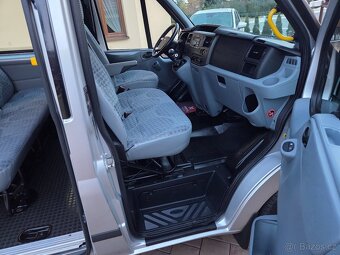 Ford Transit 2.2 TDCi FT 300 M Trend L2H2 9míst - 12