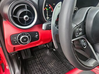 Giulia 2.0 TB 147 kW - 12