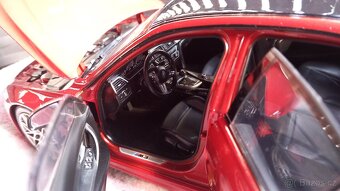 1:18 bmw M3 - 12