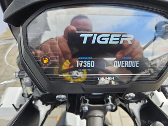 Triumph Tiger 800 XRX ABS - 12