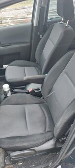 Mazda 5 2.0D, 81 kW, tažné, 223000 km - 12