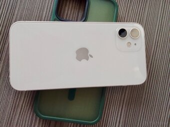 Prodám  Apple 12 64GBWhite-zanovni Stav+příslušenství zdarma - 12