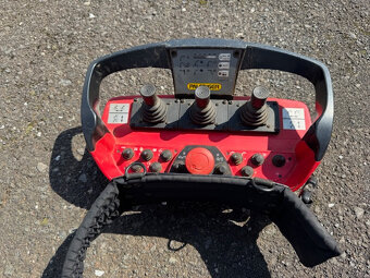 Mercedes-Benz Antos valník s hydraulickou rukou - 12