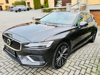 Volvo V60 T6 257kW Recharge 4x4 Koup.ČR,TAŽNÉ,2022,69tkm - 12