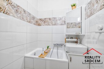 Pronájem bytu v os. vlast. o velikosti 3+1+lodžie/66m2 na ul - 12