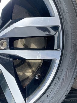 ORIGINÁL Alu Volkswagen MADRID R17, 5x112 - LETNÍ PNEU - 12