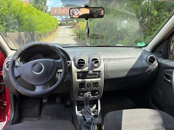 Dacia Sandero Stepway 1.6i - 12