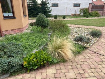 Realizace a údržba zahrad a veřejné zeleně - 12