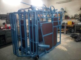 Fixační klec pro skot - 12