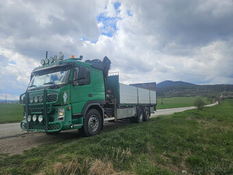 Volvo FM9 6x2 s hydr. ruk + hydr.čelo r.v.2003 - 12