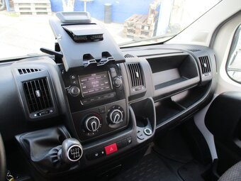 Citroën Jumper chladící se zásuvkou, 171 000 km - 12