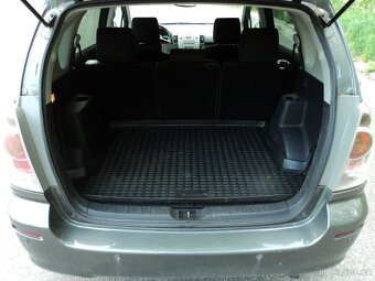 Toyota Corolla Verso 2.0 D4D 85kW - 12