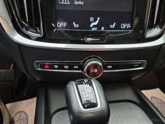 Volvo V60 2,0 D4 AWD Cross Country PLUS - 12