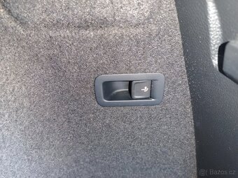 Škoda Karoq Style 4x4 2.0TDI 110kW DSG Tažné Panorama ACC Qi - 12