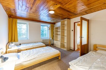 Prodej rodinného domu 402 m², pozemek 3160 m² v Krkonoších - 12
