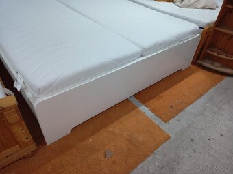 Prodám hezké letiště IKEA ASKVOLL 180 x 200 cm - 12