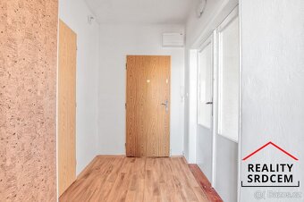 Pronájem částečně zrekonstruovaného bytu 1+1 s lodžií, 35 m2 - 12