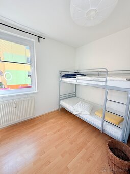 Prostorný a světlý byt 3+1 s balkonem v klidné části Volar - 12