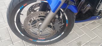 Honda Hornet 600f - 12