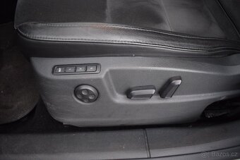 Škoda Superb 2,0TDi DSG,PLNÁ VÝBAVA - 12