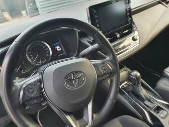 Toyota Corolla 1.8i Hybrid - 12