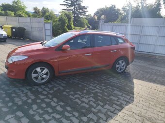 Renault Megane grand tour 1.9.tdci - 12
