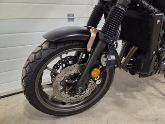 Yamaha XSR 700 - 12