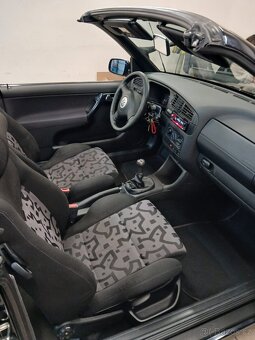 Volkswagen GOLF IV Cabrio - 12
