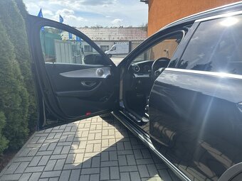 Mercedes-Benz E 220 E 220d 4MATIC All-TerrainT - 12
