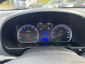 HYUNDAI i30 1,6 i 925 Kw TRIKOLORA - 12