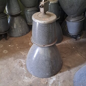Tovarni, industriální lampy - 12