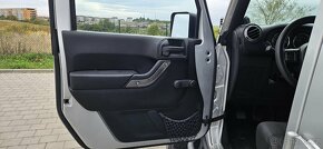 2012 Jeep Wrangler Unlimited Sport Sahara 3.6L V6 - 12