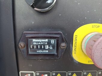 AUTOPLOŠINA ISOLI PT 160 - 16 m - 12