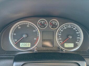 Volkswagen Passat B5.5 sedan 1.9 TDI 96kw AVF, v kůži - 12