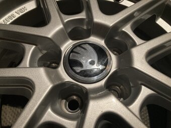 Alu kola ŠKODA FABIA 4 15" 5x100 zimní CONTINENTAL 185/65R1 - 12
