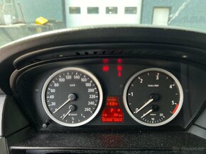 Náhradní díly BMW e61 525d titansilver - 12