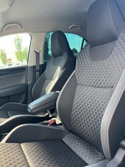 Škoda Rapid (1.0 TSI) Liftback - 12