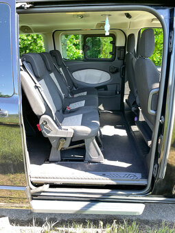 Ford Tourneo Custom 8 míst - 12
