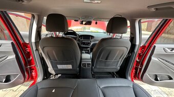 Elektromobil Hyundai Ioniq 1. majitel, možný odpočet DPH. - 12