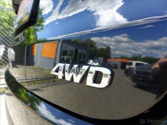 Hyundai ix35 2,0 CRDI 4X4, VÝHŘEV, DIGI AC - 12